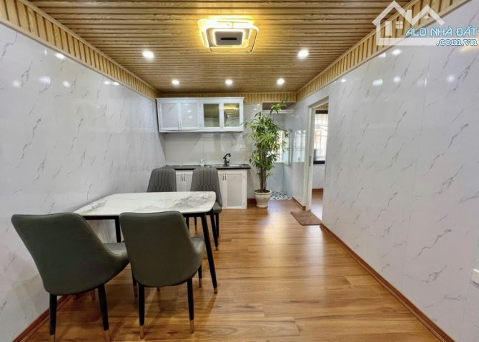 Nhà Tập Thể Nguyễn Chính, diện tích 90m,3PN, 2wc, giá 2,550 triệu.