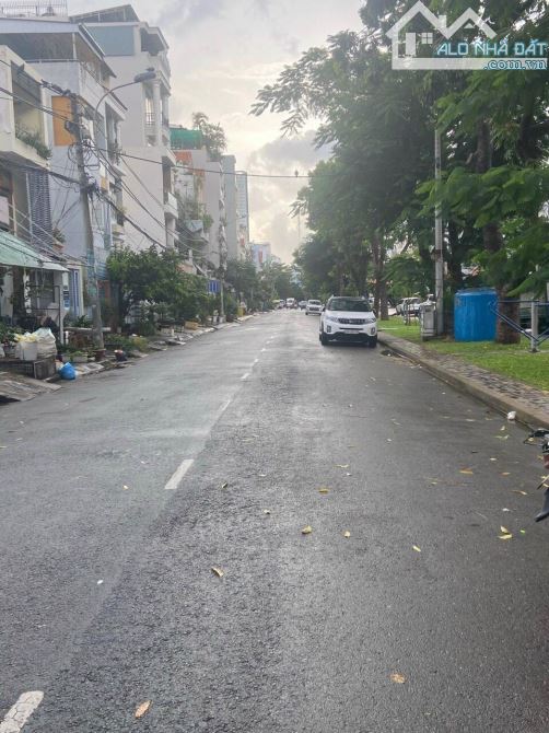 BÁN NHÀ,TÂN KIỂNG QUẬN 7.MẶT TIỀN KINH DOANH,ĐƯỜNG LỚN.6-9 TỶ