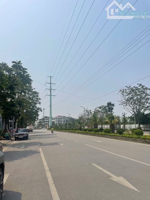 Bán shophouse liền kề kđt sinh thái Tasco Xuân Phương 90m2 đường 2 MT 6m đường rộng 40m Na