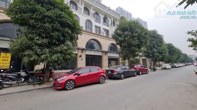 LÔ GÓC MẶT PHỐ AN ĐÀO C/ C4 73m, sổ 66m, 5.6m tiền, 12.7 tỷ/ Ô tô tránh, Vỉa hè, KD khủng