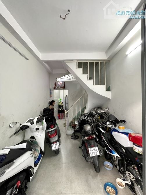 🚗😍 HẺM XE HƠI SÁT MẶT TIỀN-TRẦN VĂN QUANG -TB-3TẦNG BTCT -NỞ HẬU -CHỈ 3.99TỶ.