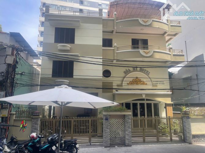Nhà hẻm ô tô Nguyễn Thị Minh Khai  Thông 3 đường Hùng Vương - Nguyễn Thiện Thuật. 380m2