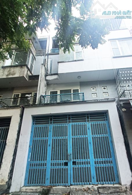 Nhà 4T xây thô khu TT3 Văn Phú, 2 căn liền kề DT180m2, MT9m, ôtô KD, 46 tỷ Hà Đông