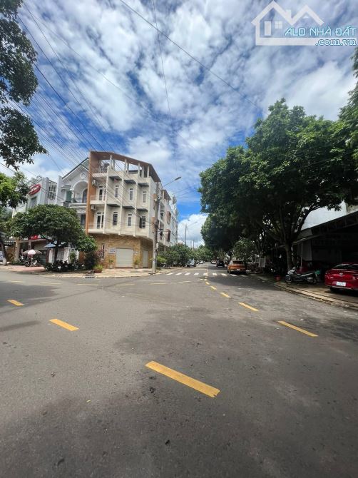 GÓC 2 MẶT TIỀN VĂN TIẾN DŨNG - LÊ TRỌNG TẤN: Giá 11 tỷ