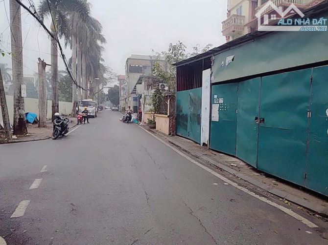 An Đào D Trâu Quỳ / 54m, 3.7m tiền, 6.5 tỷ / Ô tô tránh, ngõ thông, Gần Metro 8, Công viên