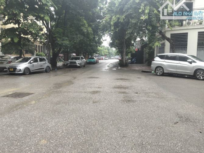 BÁN NHÀ PHỐ -CẦU DIỄN -BẮC TỪ LIÊM -VỈA HÈ -Ô TÔ -46 m2-4 TẦNG -MT-4 -SỔ VUÔNG
