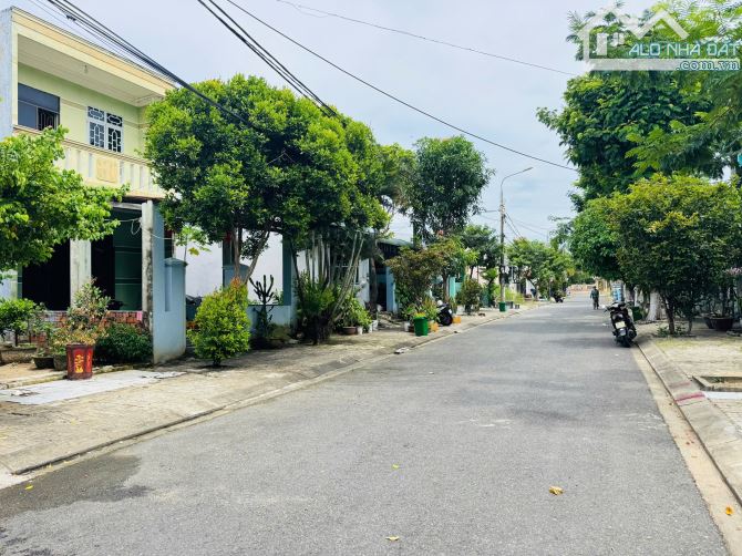 Bán 100m đất mặt tiền đường Bát Nàn Công Chúa gần Công viên Hướng ĐN Khu Biển Tân Trà
