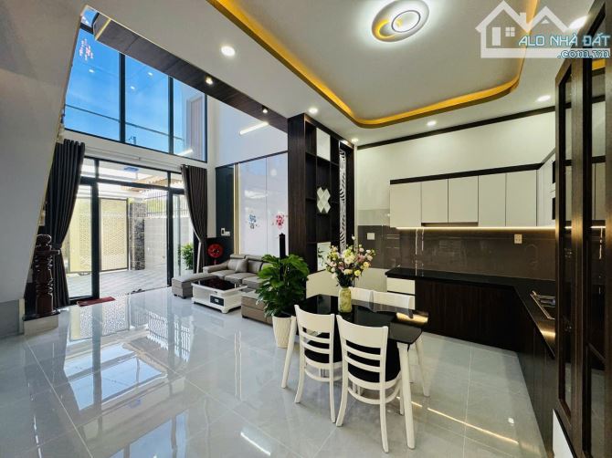 NHÀ SỔ RIÊNG , THỔ CƯ 100%. NGÂN HÀNG HỖ TRỢ VAY 70%.