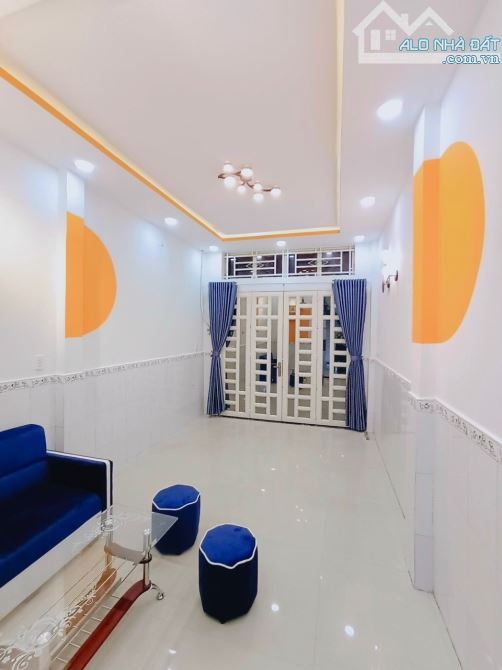 Văn Cao - Tân Phú ngay chợ Nguyễn Sơn DT 3.5x8.5 ( 25m2 ) 2 tầng đúc giá chỉ nhỉnh 2T