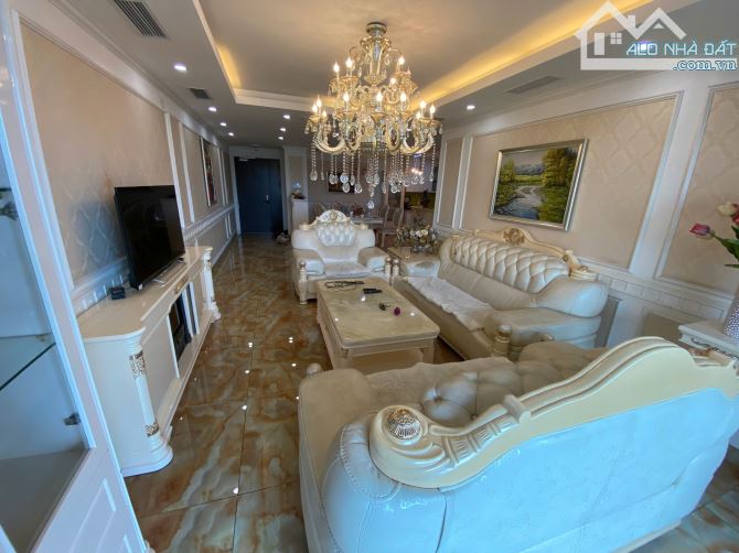 Hiếm! View hồ Thanh Xuân cho thuê CC Mandarin 168m2, 3 ngủ, Full nội thất cao cấp 30tr/th