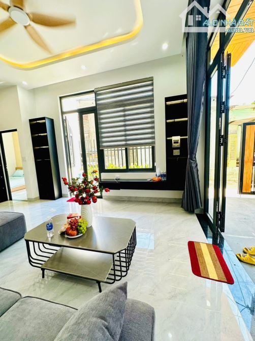 NHÀ THIẾT KẾ 3 TẦNG 3 MÊ - KIỆT Ô TÔ 4M TÔ HIỆU THÔNG NGUYỄN MỘNG TUÂN - HÒA MINH - ĐÀ NẴN