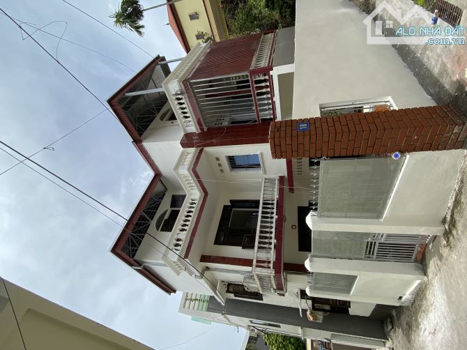 Bán nhà 2 mặt tiền, ngõ rộng, 100m, 3 tầng, mặt tiền 10m Vị trí trung tâm, kinh doanh được - 2