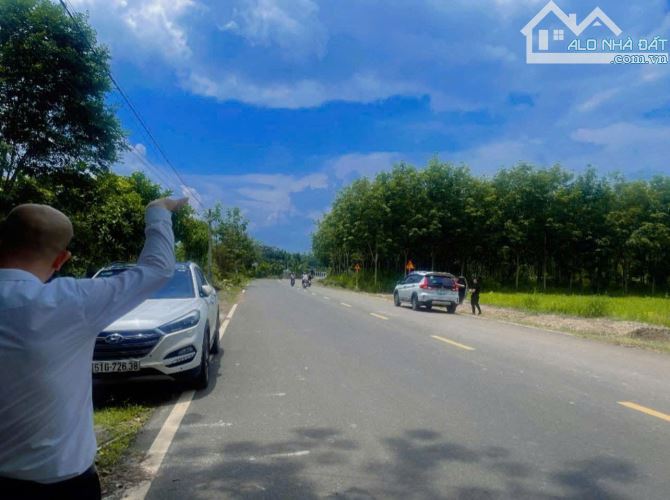 Bán đất sổ sẵn đường tỉnh lộ 749 rộng 32m Minh Hưng