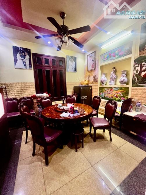 Biệt thự VIP Văn Quán – Mặt đường đôi, 210m², KD sầm uất, giá 78 tỷ