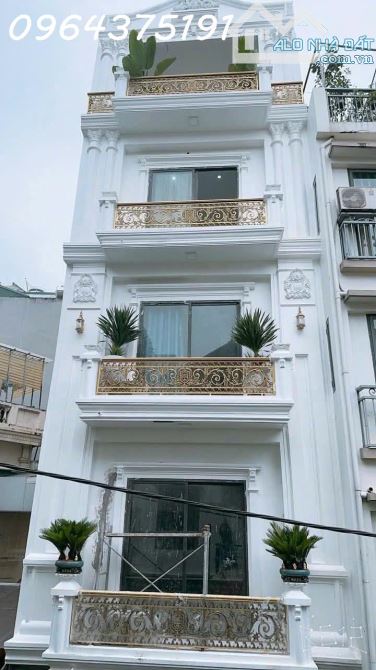 Hàng hiếm bán nhà Nguyễn Văn Cừ - 73m2 - 7 tầng thang máy - Gara ô tô - ngõ thông tứ tung