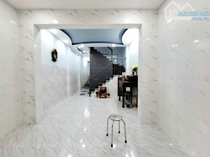 Nhà HXH Đường số 4_ Bình Hưng Hòa, Bình Tân. Dt 49m2/60m2 (4m x 15m). 3 tầng. Giá 5.8 tỷ.