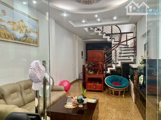 Bán nhà Khương Đình, 53m, oto đỗ cửa, 4 tầng dân xây mới, 13.69 tỷ.