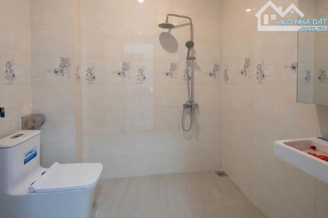 BÁN TÒA CĂN HỘ KIỆT CHẾ LAN VIÊN – CÓ THANG MÁY, FULL NỘI THẤT