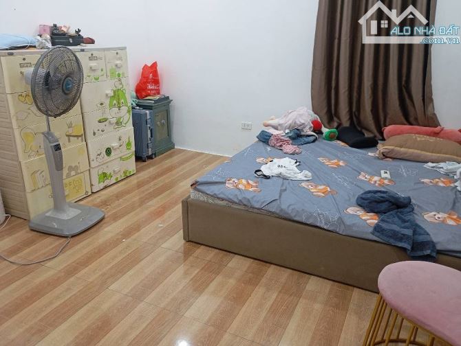 NHÀ VĨNH HƯNG – 3 TẦNG – MT 4M – NHỈNH 2 TỶ 🔥 Hiếm tầm tiền – Vuông A4 – Đẹp Loanh Loanh