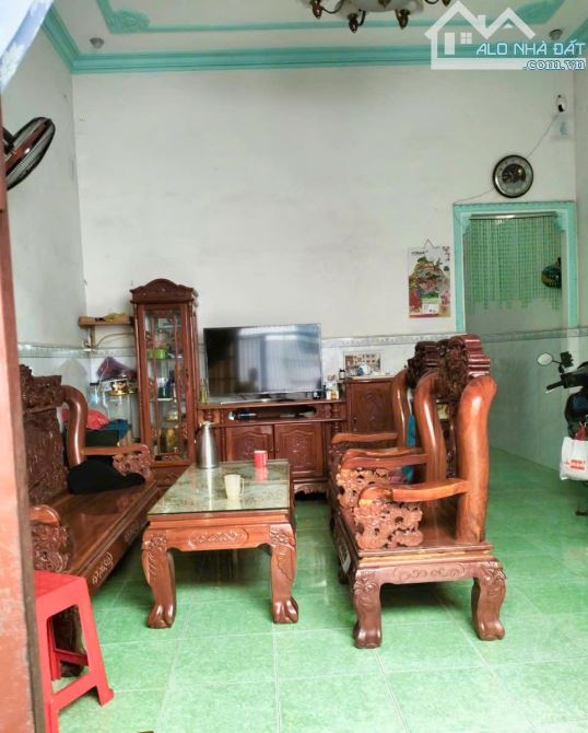Bán gấp căn nhà 1Trệt 1 lầu ngay BigC Tân Hiệp cách đường Đồng Khởi vài bước chân