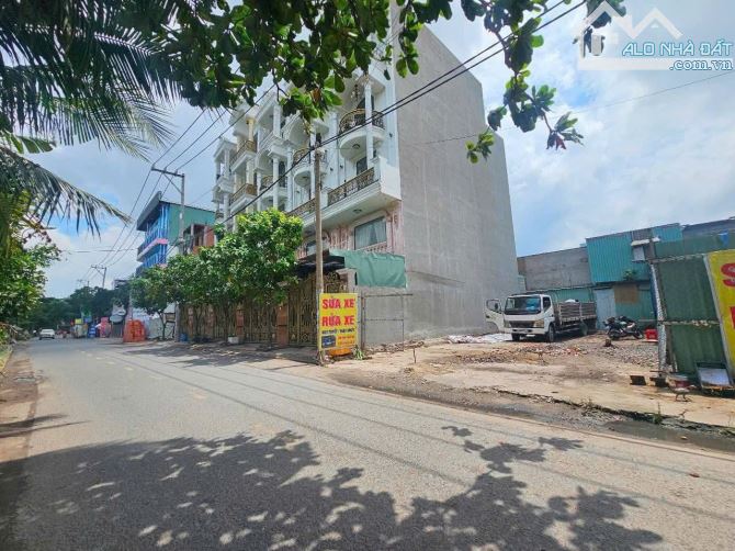 QUẬN 12, BÁN LÔ ĐẤT MẶT TIỀN ĐƯỜNG THẠNH LỘC 29 LÔ GÓC 10x18m CHỈ 9.6 TỶ
