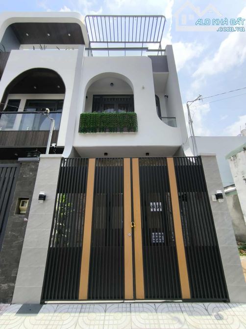 Chính Chủ Bán Nhà Đẹp 52m2 - 3 Tầng Mới 100% - Hẻm Xe Hơi 6m - Thủ Đức (Q9 cũ) - 23
