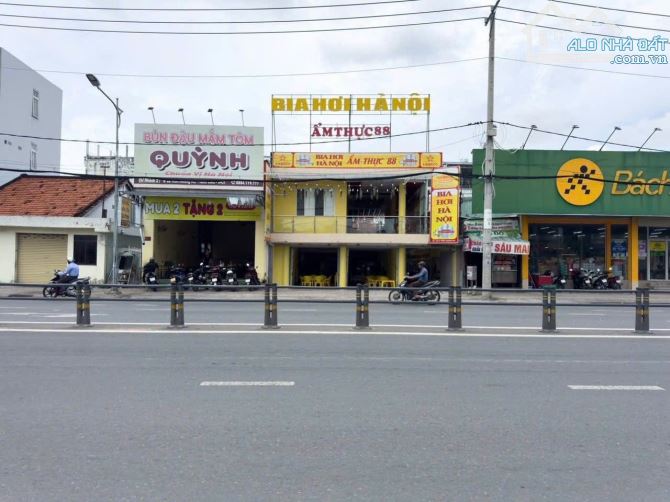 Bán nhà mặt tiền trần hoàng na, ngang 10m, trung tâm ninh kiều, cần thơ