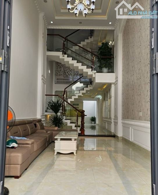 Bán nhà đường TX22 giao nhau với Đường TX 25, đường ô tô kết nối các tuyến đường TX21