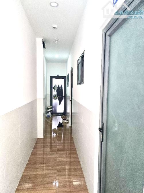 CĂNG HỘ DỊCH VỤ 4 TẦNG - DÒNG TIỀN 35TR/ THÁNG - ĐƯỜNG XE HƠI TỚI NHÀ - NGAY BÌNH TRỊ ĐÔNG