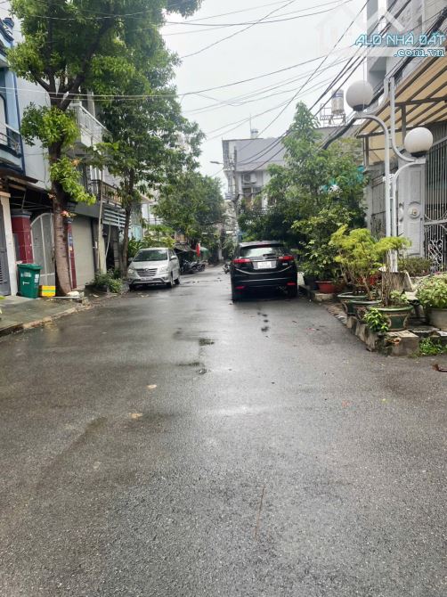 VŨ GẮNG CHUYỂN BÁN NHÀ ĐẤT CÁC QUẬN GÒ VẤP QUẬN TÂN BÌNH QUẬN 12 THÀNH PHỐ HỒ CHÍ MINH