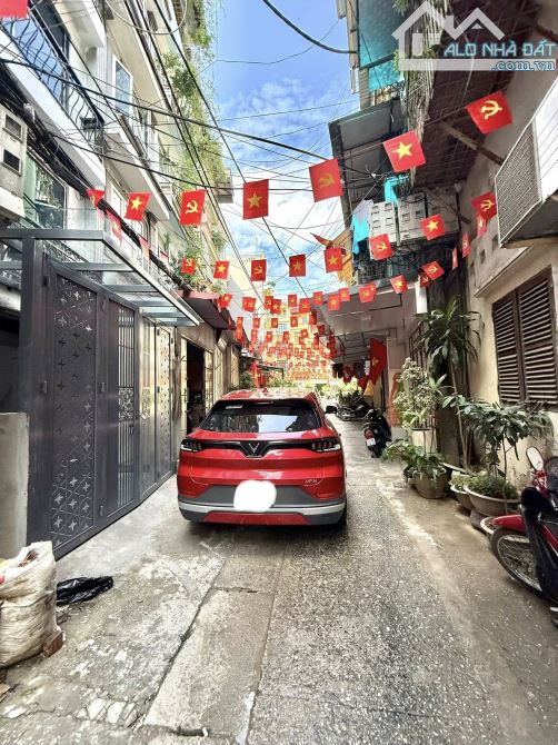Bán nhà mới xây Hoàng Hoa Thám Ô tô đỗ cửa -Diện Tích 58m2-5 tầng