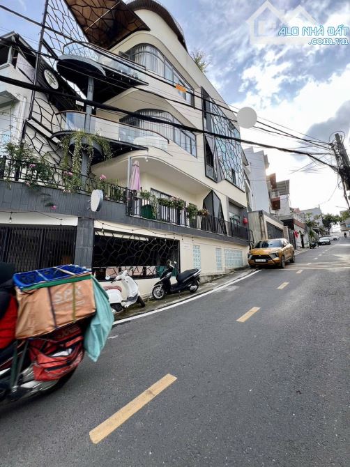 BÁN TOÀ NHÀ KINH DOANH ĐƯỜNG PHÙ ĐỔNG THIÊN VƯƠNG, PHƯỜNG 8- ĐÀ LẠT