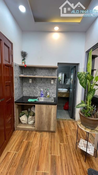 🏡✨ CHO THUÊ CĂN HỘ FULL NỘI THẤT 2PN – TRUNG TÂM ĐỀ THÁM, QUẬN 1 ✨🏡