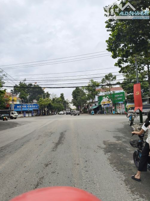 Bán Đất 2Mặt Tiền Đường Nhựa 400m2 Thích Hợp làm Nhà Xưởng, Kinh Doanh...