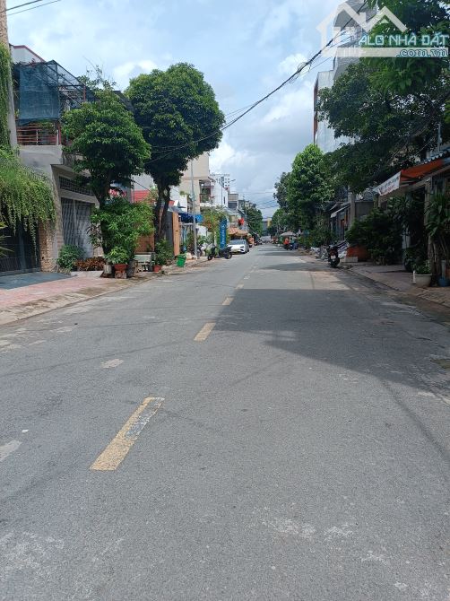 Bán nhà MT Huỳnh Văn Một Tân Phú 4.1x19m cấp 4 giá 10.8 tỷ TL (gần Lũy Bán Bích)