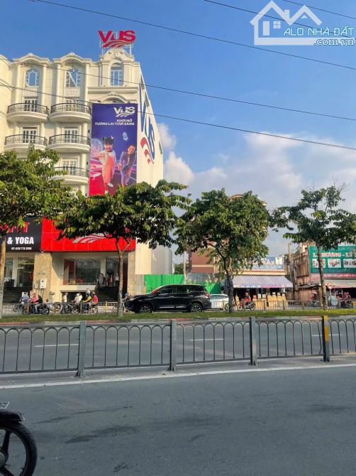 Bán nhà mặt tiền KINH DƯƠNG VƯƠNG ,P12, Q6 - 9m x 33m - CTXD: hâm 7 tầng- Giá : 65 tỷ
