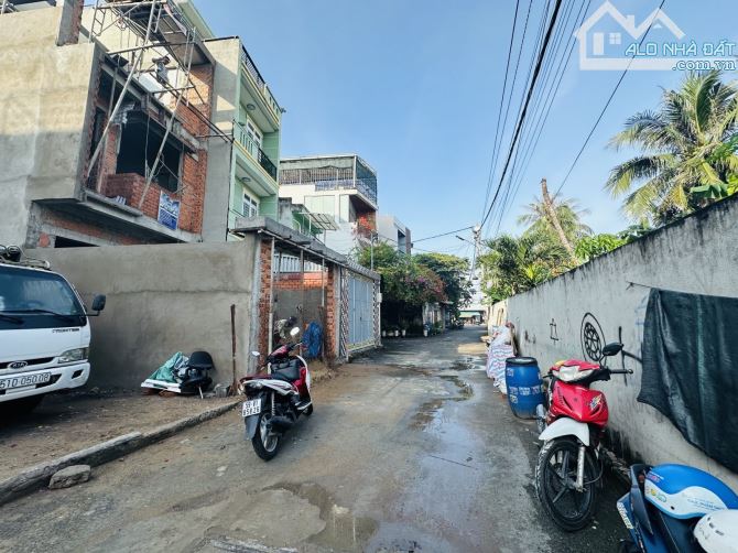 VIP 1 LÔ ĐẤT DUY NHẤT GẦN MT ĐS 2 Trường Thọ - HXT - DT 74M2 - Chỉ 7Tỉ .