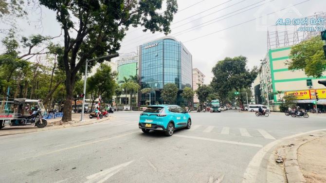 NGON QUÁ! 700m2 sổ đỏ lâu dài thổ cư giá siêu ngon 155tr/m2 mặt đường 11m xây 15 tầng ngon