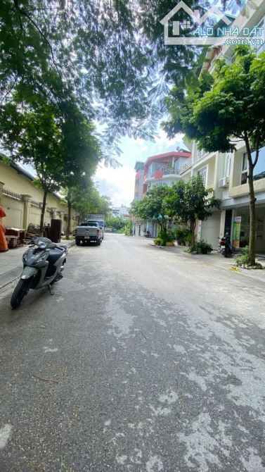 HÀNG HI.ẾM MẶT PHỐ – 5 TẦNG FU.LL CÔNG NĂNG – Ô TÔ TRÁNH - GIÁ DƯỚI TẦM TAY!