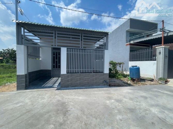 Kẹt tiền ! cần bán căn nhà cấp 4 ở gần KCN Tây Bắc , Củ Chi  124,6m2 SHR giá 860tr