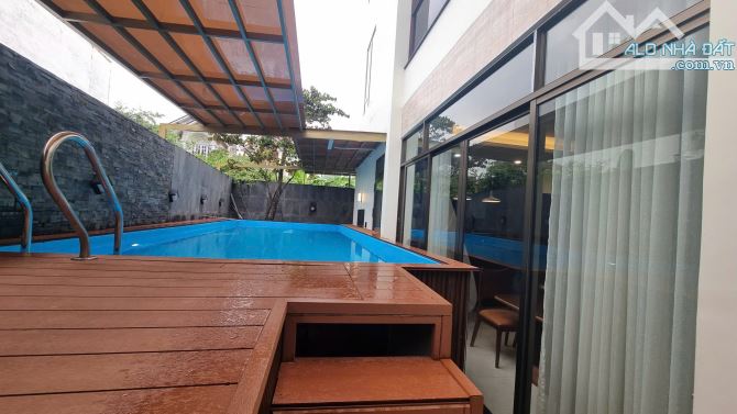Biệt Thự Mặt Tiền Bùi Tá Hán, Phường An phú, Quận 2-11x20m(3 tầng)-HĐT 1,2 tỷ-55 tỷ