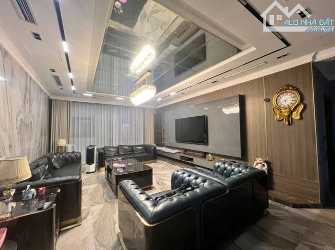 8T thang máy Hào Nam, phân lô ô tô tránh, gara, MT bề thế, nội thất đẳng cấp, 66m2