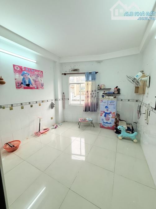 BÁN NHÀ HẺM NGUYỄN THỊ NHỎ, QUẬN 11, 125M2