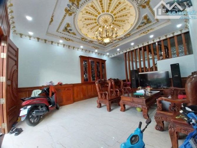 NHÀ HẺM 8M HƯƠNG LỘ 2, 67,4m2, 4 TẦNG, (5,1x13,2) GIÁ CHỈ 6.8 TỶ