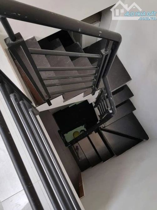 BÁN NHÀ NGUYỄN VĂN CỪ,3 TẦNG, 30M2, GIÁ  4,4 TỶ
