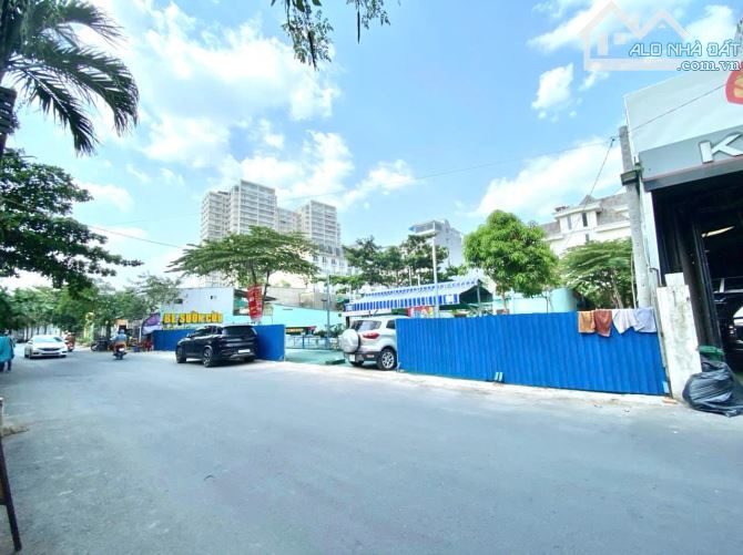 Bán nhà mặt tiền Nguyễn Duy Trinh - 23x123m (nh 27m)- CN: 3500m2 - giá 43tr/m2 - 150 tỷ TL