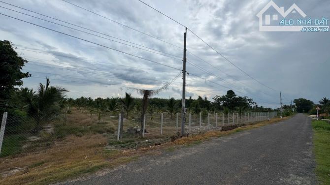 BÁN 60 x 100 mặt Tiền đường sơn đình hai chỉ có 100 tr/ mét