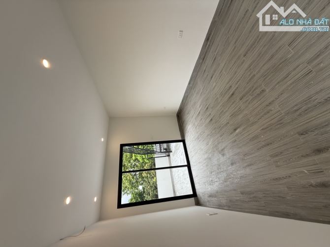 SIÊU HIẾM – CHỈ 5.1 TỶ – BÁN NHÀ BÁT KHỐI , LONG BIÊN – NHÀ MỚI KOONG – 35m² x 5 TẦNG