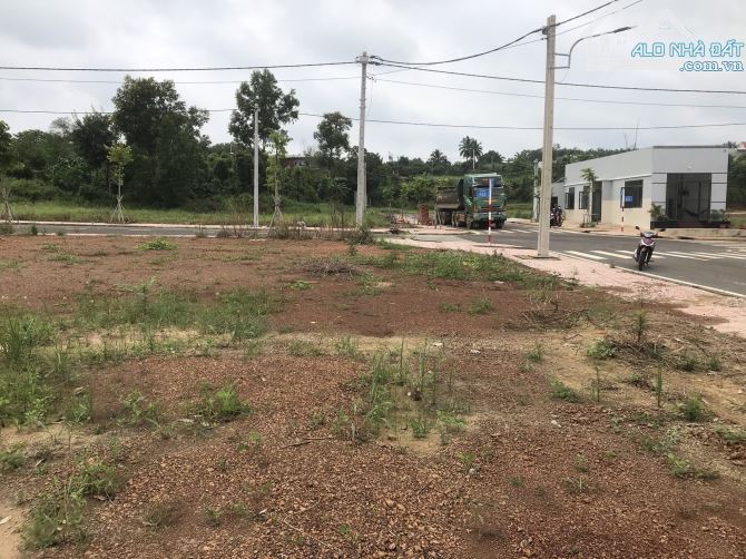 CẦN TIỀN THANH LÍ GẤP LÔ ĐẤT TỐT CHỈ 249TR-250M2-PHÁP LÍ ĐẦY ĐỦ