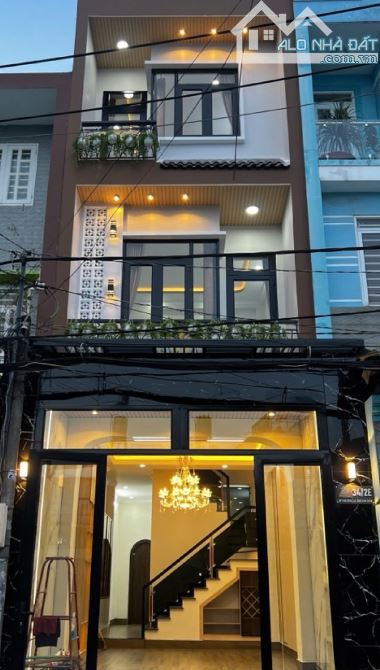 Nhà Mặt Tiền Kinh Doanh Thới Tam Thôn – HM- 61m2 –3 Tầng BTCT – Khu Dân Cư Sầm Uất-5,5tyTL